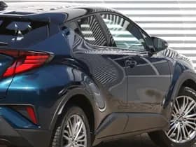 Toyota C-HR thumbnail 7