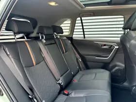 Toyota RAV4 thumbnail 18