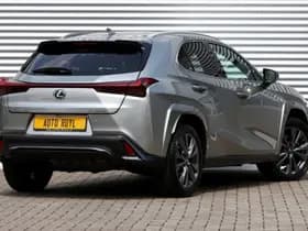 Lexus UX thumbnail 2
