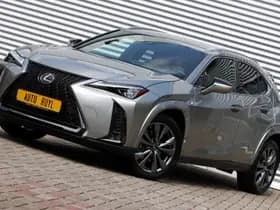 Lexus UX thumbnail 11