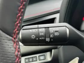 Lexus UX thumbnail 21