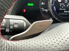 Lexus UX thumbnail 23