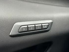 Lexus UX thumbnail 27