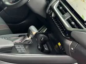 Lexus UX thumbnail 33