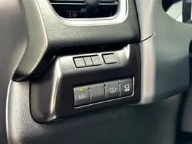 Lexus UX thumbnail 39