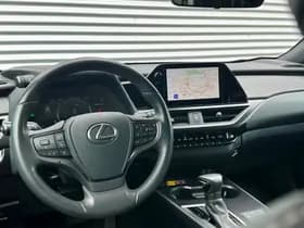 Lexus UX thumbnail 7