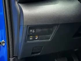 Toyota Yaris thumbnail 24