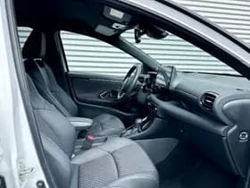 Toyota Yaris thumbnail 4