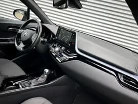 Toyota C-HR thumbnail 13