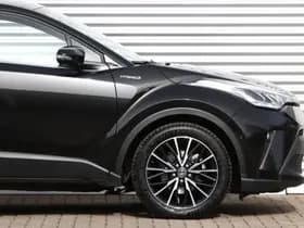 Toyota C-HR thumbnail 8