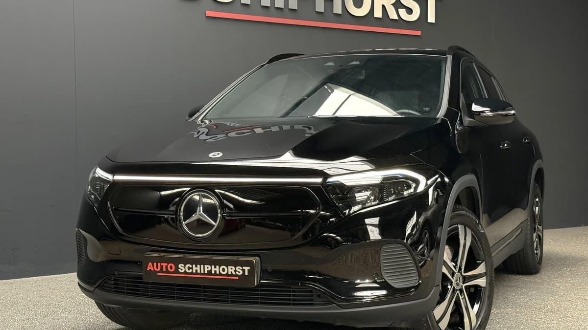 Mercedes-Benz EQA — foto 1