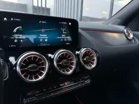 Mercedes-Benz EQA thumbnail 2