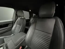 Land Rover Discovery Sport thumbnail 4