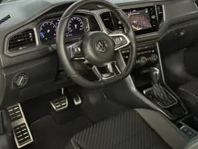 Volkswagen T-Roc thumbnail 2
