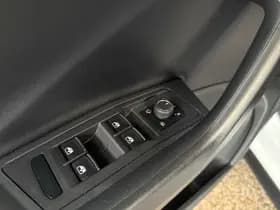 Volkswagen T-Roc thumbnail 13