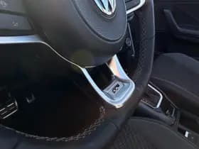 Volkswagen T-Roc thumbnail 9