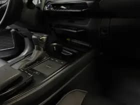 Lexus UX thumbnail 5