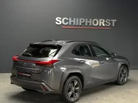 Lexus UX thumbnail 7