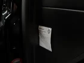 Renault Captur thumbnail 19
