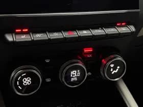 Renault Captur thumbnail 21
