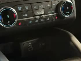 Ford Kuga 2.5 PHEV 225 pk ST-Line thumbnail 15