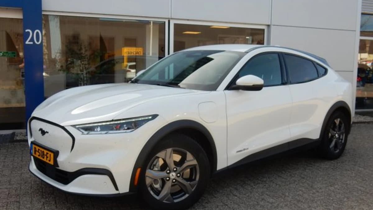 Ford Mustang Mach-E RWD 270PK 75 kWh — foto 1