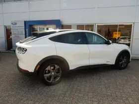 Ford Mustang Mach-E RWD 270PK 75 kWh thumbnail 2