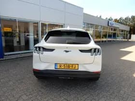 Ford Mustang Mach-E RWD 270PK 75 kWh thumbnail 4