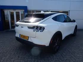 Ford Mustang Mach-E RWD 270PK 75 kWh thumbnail 5