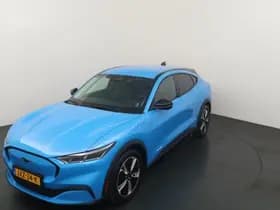 Ford Mustang Mach-E thumbnail 3