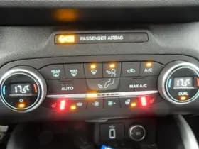 Ford Focus 1.0 Trend Edition Business 5-drs thumbnail 15