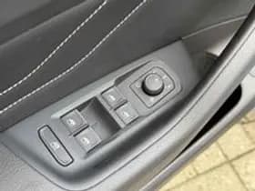 Volkswagen Passat thumbnail 25