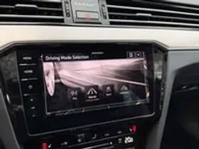 Volkswagen Passat thumbnail 33