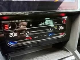 Volkswagen Passat thumbnail 34
