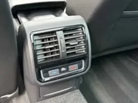 Volkswagen Passat thumbnail 42