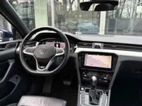 Volkswagen Passat thumbnail 43