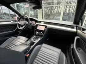 Volkswagen Passat thumbnail 46
