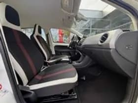 Volkswagen Up thumbnail 32