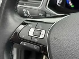 Volkswagen T Roc thumbnail 41