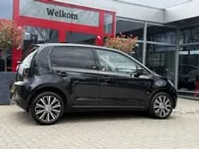 Volkswagen Up thumbnail 11
