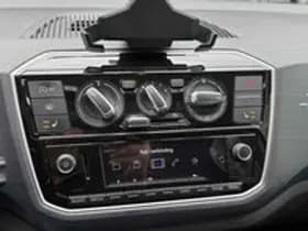 Volkswagen Up thumbnail 23