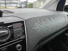 Volkswagen Up thumbnail 26