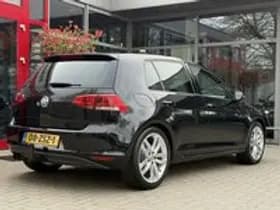 Volkswagen Golf thumbnail 3