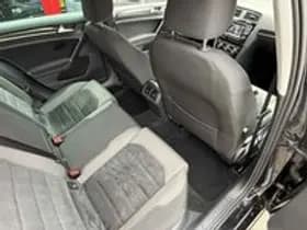 Volkswagen Golf thumbnail 26