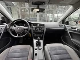 Volkswagen Golf thumbnail 6