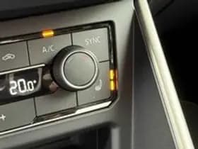Volkswagen Polo thumbnail 22