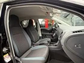 Volkswagen Up thumbnail 28
