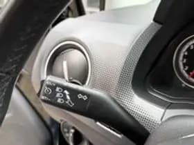 Volkswagen Up thumbnail 10