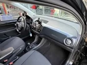 Volkswagen Up thumbnail 23