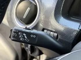 Volkswagen Up thumbnail 24